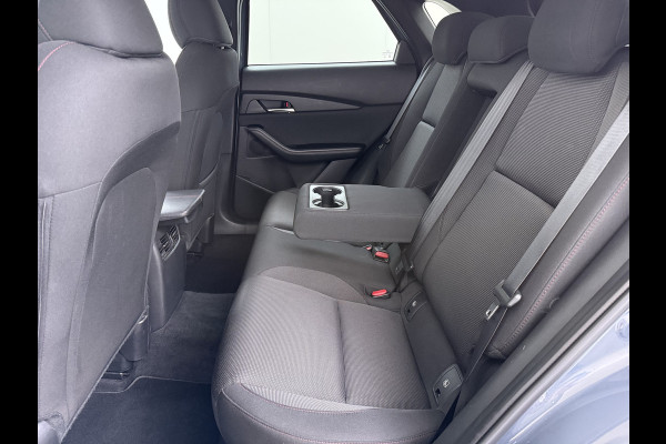 Mazda CX-30 2.0I 187PK M.Hybrid Automaat Trekhaak Adap.Cruise Camera Stoelverwarming Ecc Head-Up Display Navi Apple Carplay/Android Auto e-S Dodehoekdetectie Keyless Elek.Achterklep Privacy Glas Lmv Isofix DAB Bluetooth Regen-Lichtsensor 1.300KG Trekgewicht 1e Eigenaar