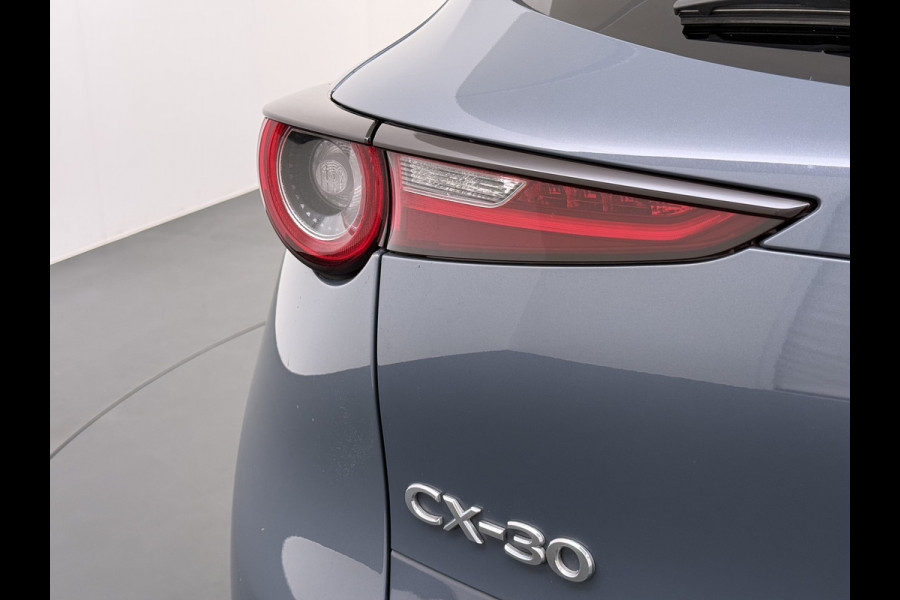 Mazda CX-30 2.0I 187PK M.Hybrid Automaat Trekhaak Adap.Cruise Camera Stoelverwarming Ecc Head-Up Display Navi Apple Carplay/Android Auto e-S Dodehoekdetectie Keyless Elek.Achterklep Privacy Glas Lmv Isofix DAB Bluetooth Regen-Lichtsensor 1.300KG Trekgewicht 1e Eigenaar