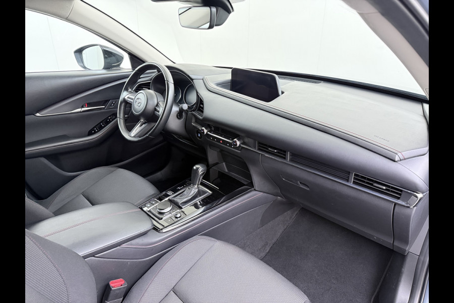 Mazda CX-30 2.0I 187PK M.Hybrid Automaat Trekhaak Adap.Cruise Camera Stoelverwarming Ecc Head-Up Display Navi Apple Carplay/Android Auto e-S Dodehoekdetectie Keyless Elek.Achterklep Privacy Glas Lmv Isofix DAB Bluetooth Regen-Lichtsensor 1.300KG Trekgewicht 1e Eigenaar