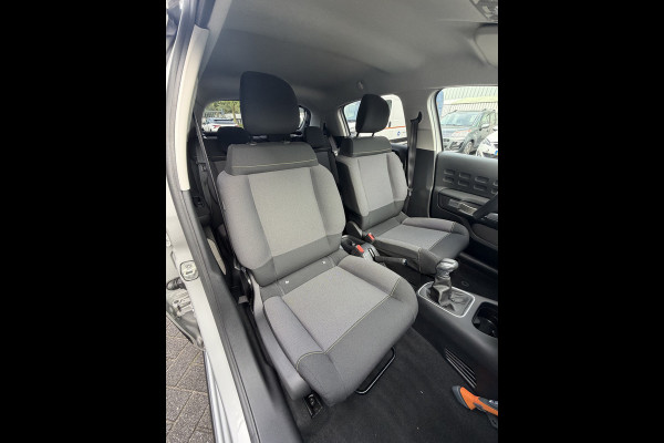 Citroën C3 110pk Shine (Camera - Navigatie - Automatische Airco - Apple Carplay - 17" - Parkeersensoren)