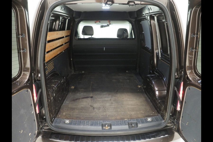 Volkswagen Caddy 2.0 TDI Chestnut Brown 150PK | Leder | Sidebars | Cruise | Airco | Carplay