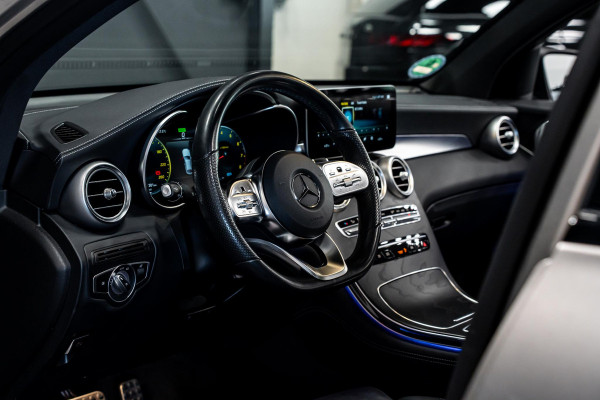 Mercedes-Benz GLC Coupé 200 Premium Plus *LUCHTVERING / AMG-Line / Burmester / Schuif -/ kanteldak  / Keyless-Entry*