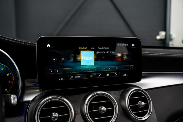 Mercedes-Benz GLC Coupé 200 Premium Plus *LUCHTVERING / AMG-Line / Burmester / Schuif -/ kanteldak  / Keyless-Entry*