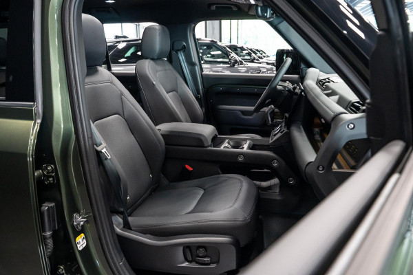 Land Rover Defender 110 2.0 P300e 110 X-Dynamic SE *Meridian / Luchtvering / Panorama / Memory / Surround-View / Winterpakket*