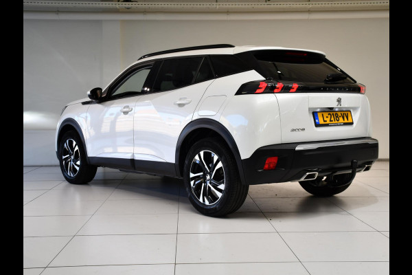 Peugeot 2008 1.2 PureTech Allure Pack | Navigatie | 3D i-Cockpit | Climate Control | Afneembare Trekhaak |