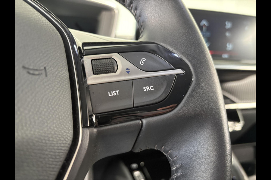 Peugeot 2008 1.2 PureTech Allure Pack | Navigatie | 3D i-Cockpit | Climate Control | Afneembare Trekhaak |