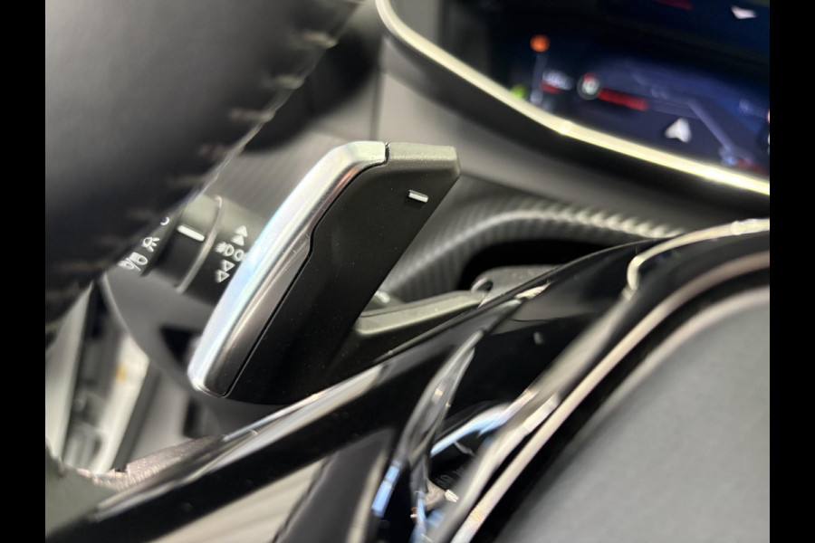 Peugeot 2008 1.2 PureTech Allure Pack | Navigatie | 3D i-Cockpit | Climate Control | Afneembare Trekhaak |
