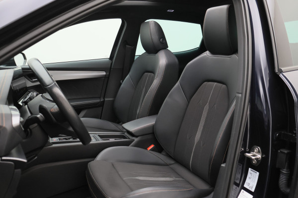 CUPRA Formentor 1.4 Plug-in Hybrid VZ Copper Edition Panoramadak, Camera, ACC, Apple Carplay, Verwarmd Stuur/Stoelen, DAB, 19''