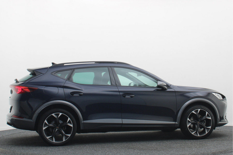 CUPRA Formentor 1.4 Plug-in Hybrid VZ Copper Edition Panoramadak, Camera, ACC, Apple Carplay, Verwarmd Stuur/Stoelen, DAB, 19''