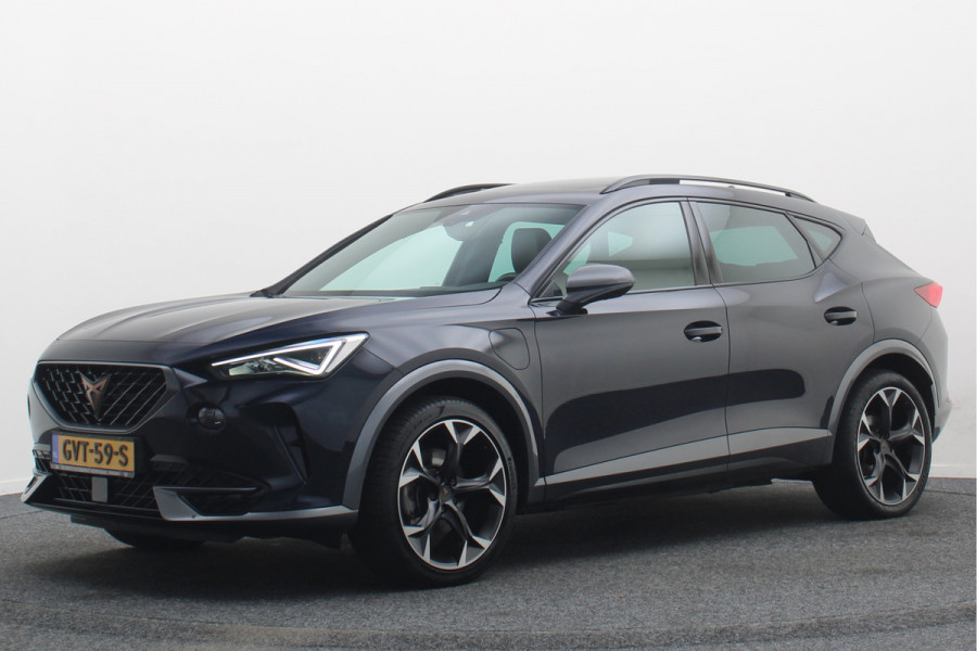 CUPRA Formentor 1.4 Plug-in Hybrid VZ Copper Edition Panoramadak, Camera, ACC, Apple Carplay, Verwarmd Stuur/Stoelen, DAB, 19''
