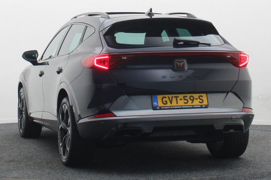 CUPRA Formentor 1.4 Plug-in Hybrid VZ Copper Edition Panoramadak, Camera, ACC, Apple Carplay, Verwarmd Stuur/Stoelen, DAB, 19''