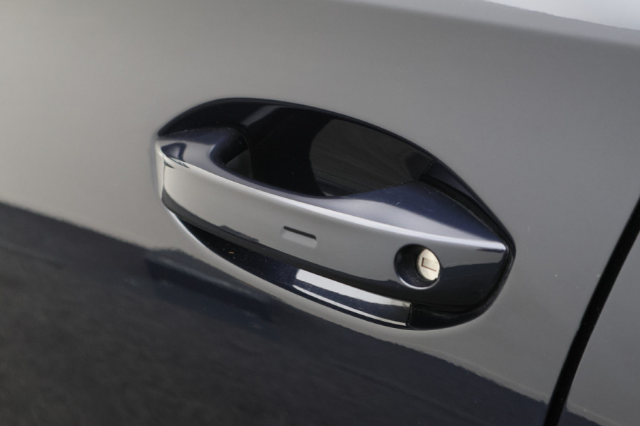 CUPRA Formentor 1.4 Plug-in Hybrid VZ Copper Edition Panoramadak, Camera, ACC, Apple Carplay, Verwarmd Stuur/Stoelen, DAB, 19''