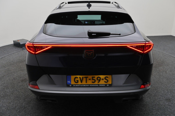 CUPRA Formentor 1.4 Plug-in Hybrid VZ Copper Edition Panoramadak, Camera, ACC, Apple Carplay, Verwarmd Stuur/Stoelen, DAB, 19''