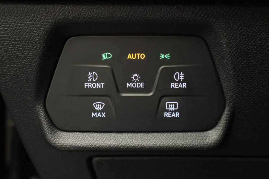 CUPRA Formentor 1.4 Plug-in Hybrid VZ Copper Edition Panoramadak, Camera, ACC, Apple Carplay, Verwarmd Stuur/Stoelen, DAB, 19''