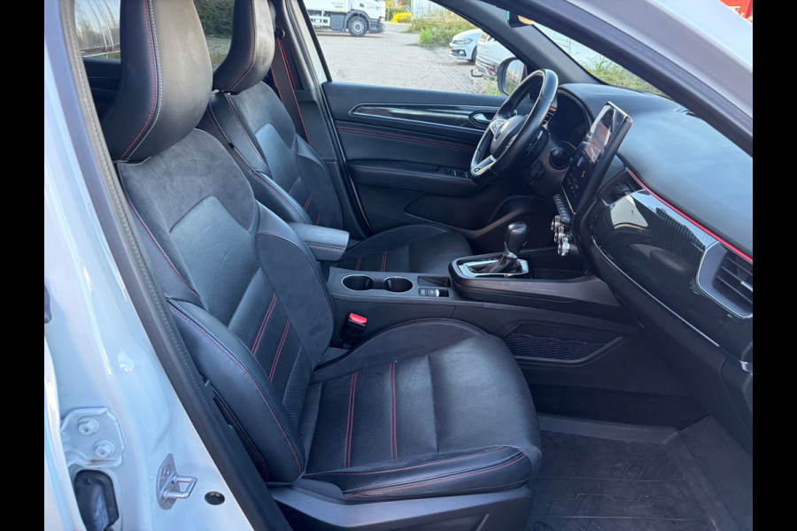 Renault Arkana 1.3 TCe 140 RS-Line Pearl White / panoramadak / trekhaak