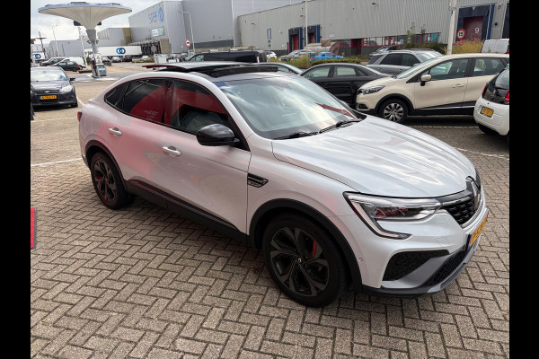 Renault Arkana 1.3 TCe 140 RS-Line Pearl White / panoramadak / trekhaak