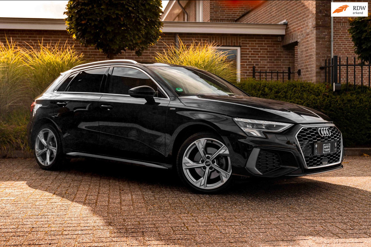 Audi A3 Sportback 40 TFSI e 204 PK 2x S-Line ACC Keyless Bang en Olufsen Keyless Elek.Klep 18''