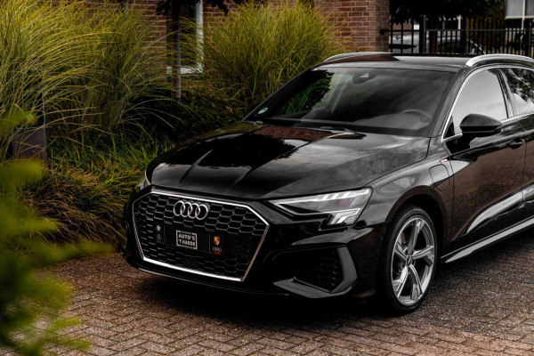 Audi A3 Sportback 40 TFSI e 204 PK 2x S-Line ACC Keyless Bang en Olufsen Keyless Elek.Klep 18''