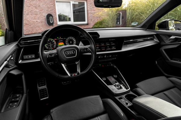 Audi A3 Sportback 40 TFSI e 204 PK 2x S-Line ACC Keyless Bang en Olufsen Keyless Elek.Klep 18''