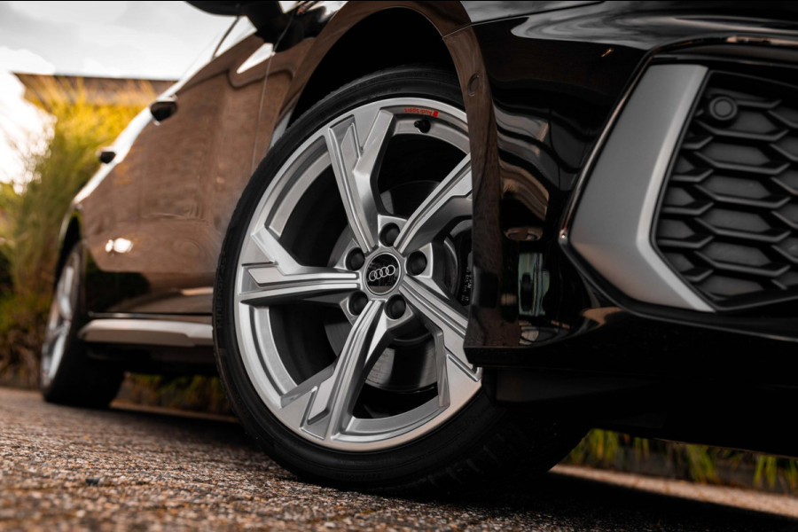 Audi A3 Sportback 40 TFSI e 204 PK 2x S-Line ACC Keyless Bang en Olufsen Keyless Elek.Klep 18''