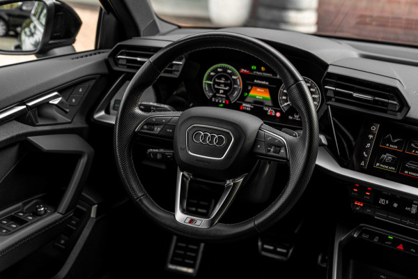 Audi A3 Sportback 40 TFSI e 204 PK 2x S-Line ACC Keyless Bang en Olufsen Keyless Elek.Klep 18''