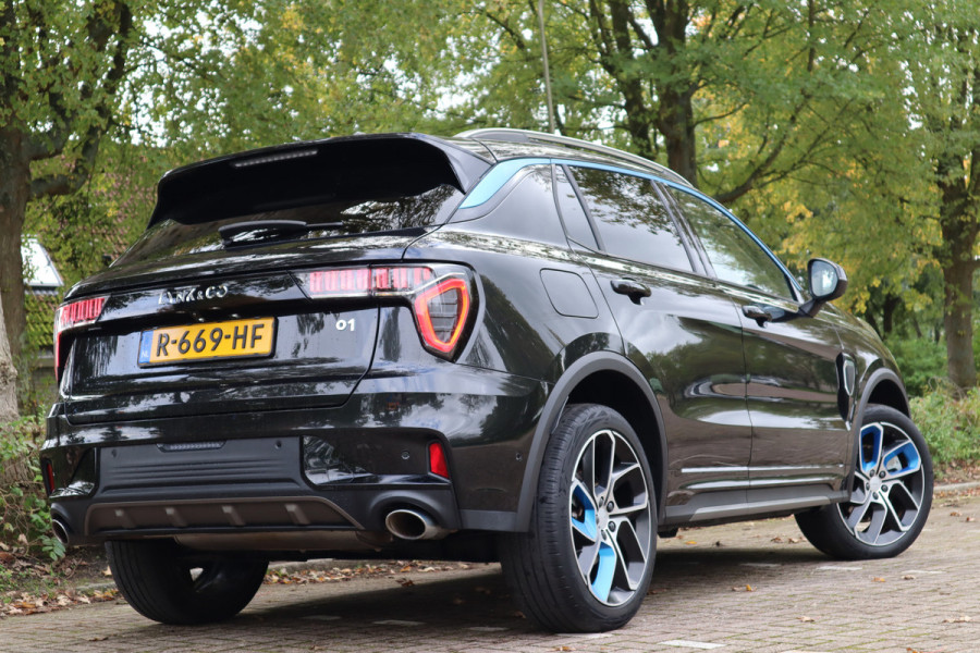 Lynk & Co 01 1.5 | Panoramadak | 360 Camera | Carplay |