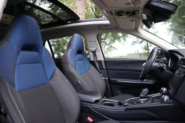 Lynk & Co 01 1.5 | Panoramadak | 360 Camera | Carplay |