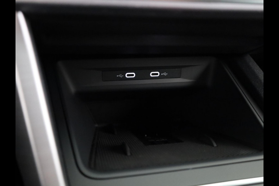 Seat Leon Sportstourer 1.5 TSI e-Hybrid FR Business 204 pk | Technology Pakket | Matrix LED | Verwarmbare Voorstoelen + Stuurwiel | Keyless | Elektr. Achterklep | Nu 5.000,00,- Korting!
