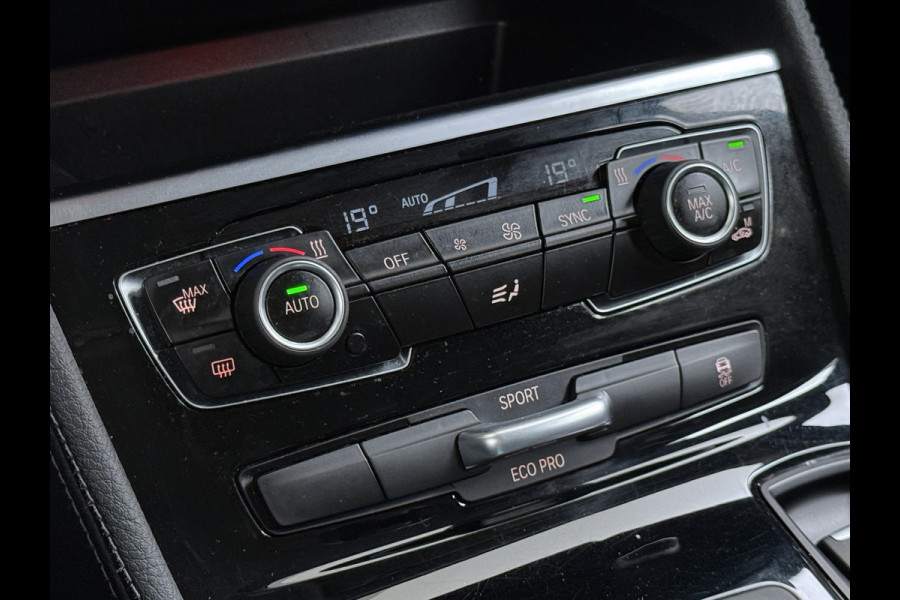 BMW 2 Serie Gran Tourer 218i Automaat Sport Trekhaak Navi Bluetooth Elek.Achterklep Cruise Control Ecc Executive Led Isofix Lmv 17" Regen-Lichtsensor 1.500KG Trekgewicht