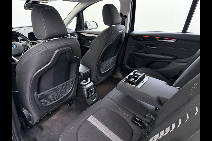 BMW 2 Serie Gran Tourer 218i Automaat Sport Trekhaak Navi Bluetooth Elek.Achterklep Cruise Control Ecc Executive Led Isofix Lmv 17" Regen-Lichtsensor 1.500KG Trekgewicht