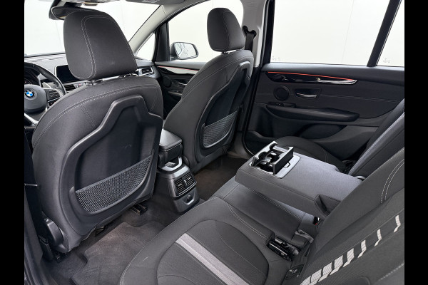 BMW 2 Serie Gran Tourer 218i Automaat Sport Trekhaak Navi Bluetooth Elek.Achterklep Cruise Control Ecc Executive Led Isofix Lmv 17" Regen-Lichtsensor 1.500KG Trekgewicht