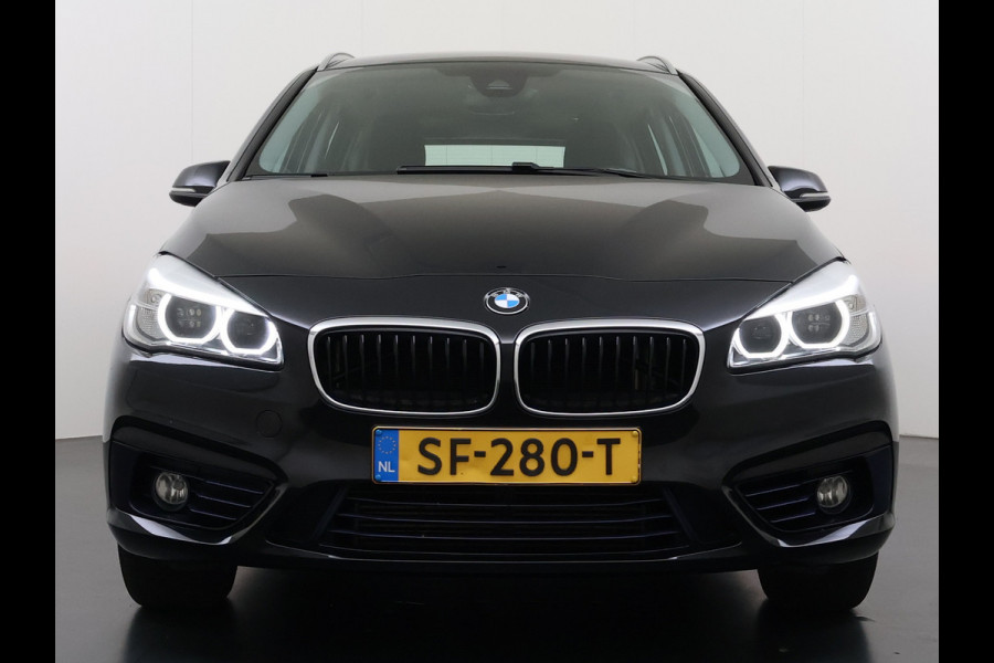 BMW 2 Serie Gran Tourer 218i Automaat Sport Trekhaak Navi Bluetooth Elek.Achterklep Cruise Control Ecc Executive Led Isofix Lmv 17" Regen-Lichtsensor 1.500KG Trekgewicht