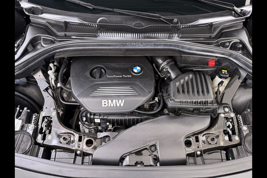 BMW 2 Serie Gran Tourer 218i Automaat Sport Trekhaak Navi Bluetooth Elek.Achterklep Cruise Control Ecc Executive Led Isofix Lmv 17" Regen-Lichtsensor 1.500KG Trekgewicht