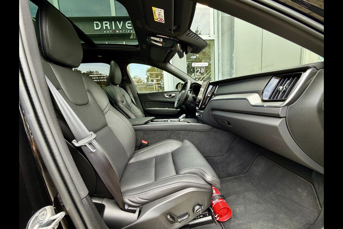 Volvo XC60 2.0 T8 455 PK Plug-in hybrid AWD Ultra Black Ed. |Pano|H/K|Leer|Massage|Ventilatie|