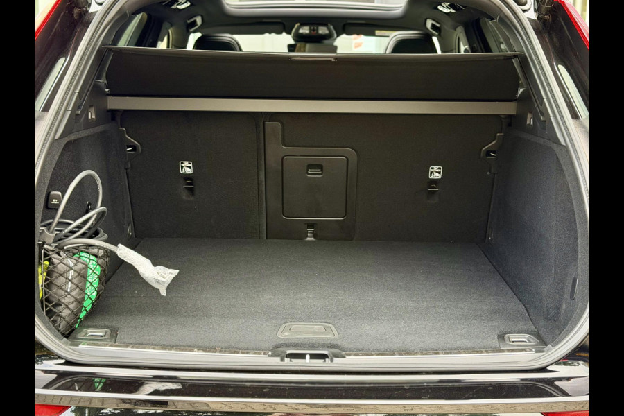 Volvo XC60 2.0 T8 455 PK Plug-in hybrid AWD Ultra Black Ed. |Pano|H/K|Leer|Massage|Ventilatie|