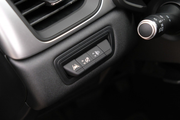 Renault Captur 1.3 TCe 140 Zen 49.000km! Automaat/Navigatie/Lane Assist Nederlandse Auto