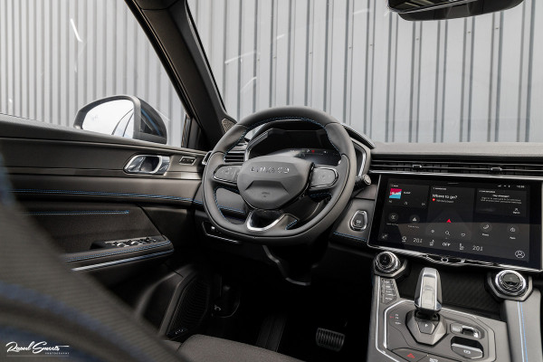 Lynk & Co 01 1.5 | ALL-IN PRIJZEN – inclusief onderhoud, originele Lynk & Co software-update en 1 jaar BOVAG-garantie | Adaptieve cruise | Panoramadak | Blis | Memory |