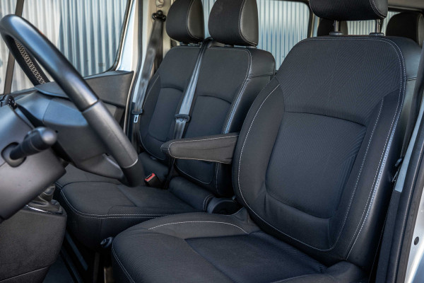 Renault Trafic 1.6 dCi 95 | 9-Zits | Cruise | Navi | Airco | Trekhaak