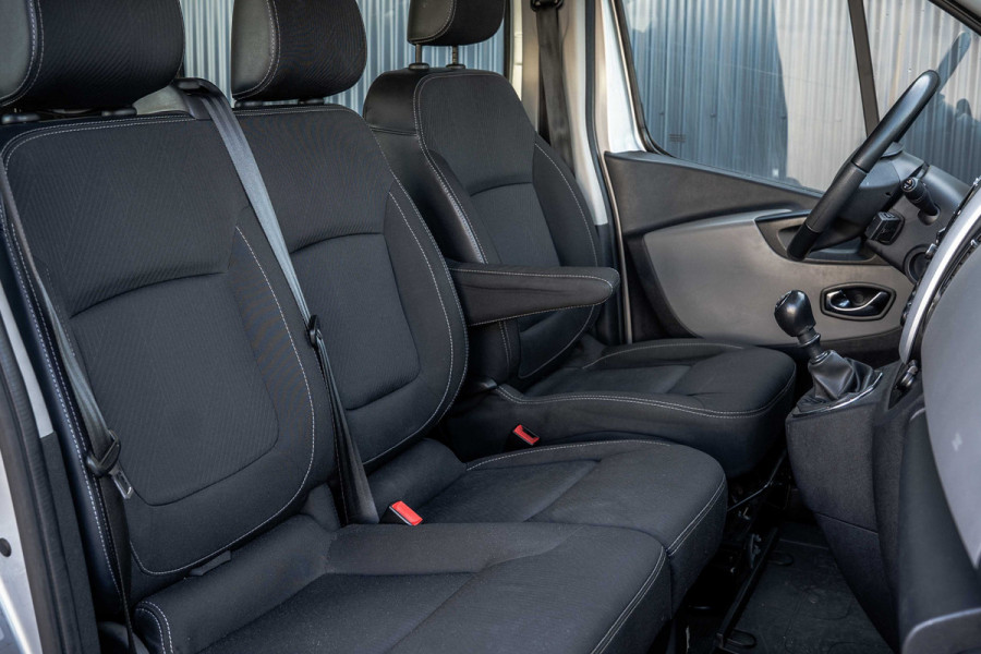 Renault Trafic 1.6 dCi 95 | 9-Zits | Cruise | Navi | Airco | Trekhaak