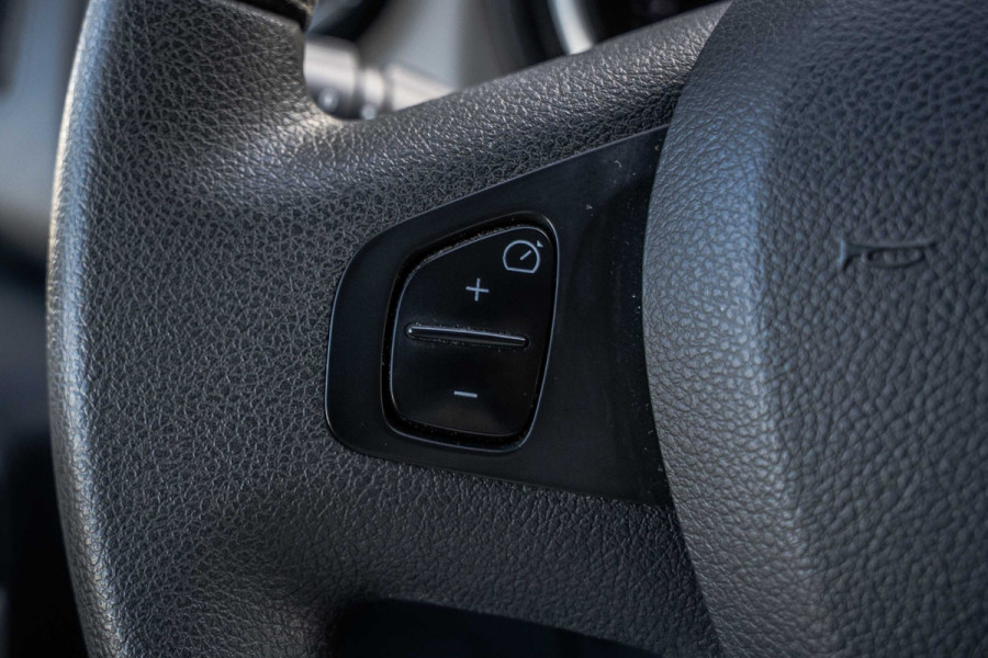 Renault Trafic 1.6 dCi 95 | 9-Zits | Cruise | Navi | Airco | Trekhaak