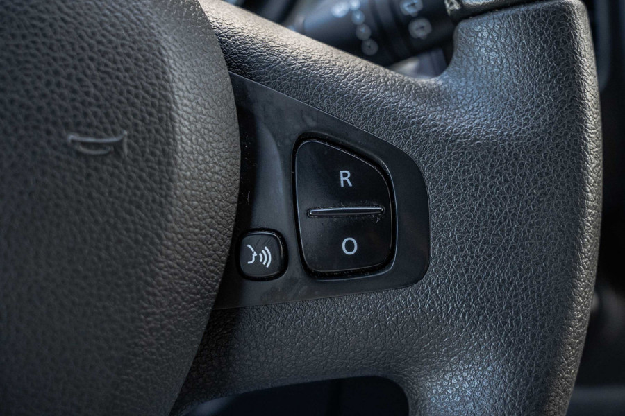 Renault Trafic 1.6 dCi 95 | 9-Zits | Cruise | Navi | Airco | Trekhaak