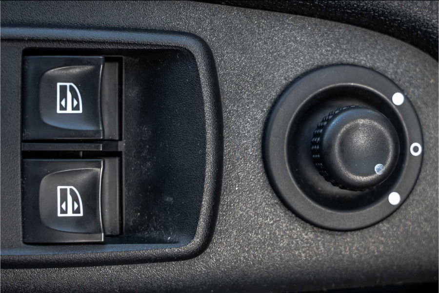 Renault Trafic 1.6 dCi 95 | 9-Zits | Cruise | Navi | Airco | Trekhaak