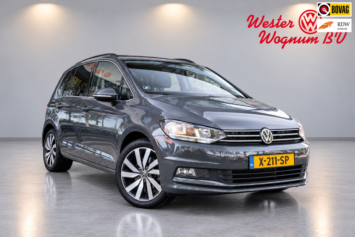 Volkswagen Touran 1.5 TSI Highline 7p | Autom. | PDC | Cruise | Trekhaak | LMV | Climate |