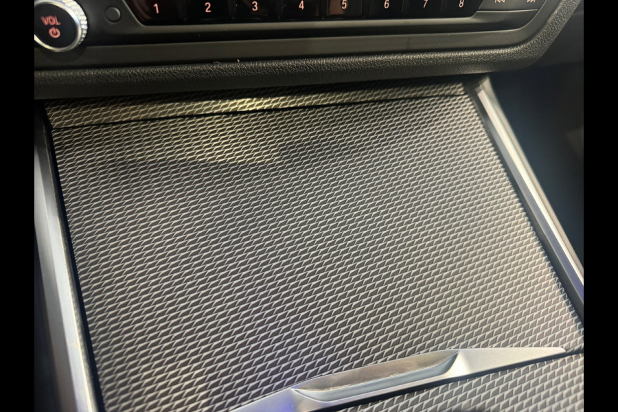 BMW 3 Serie Touring 330i M Sport Pano|HuD|H/K|Laser|Trekhaak