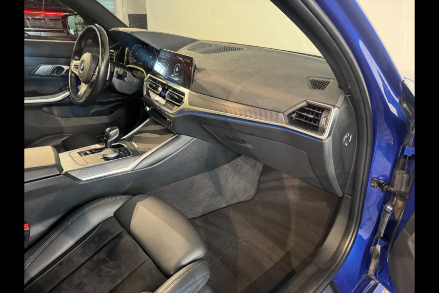 BMW 3 Serie Touring 330i M Sport Pano|HuD|H/K|Laser|Trekhaak