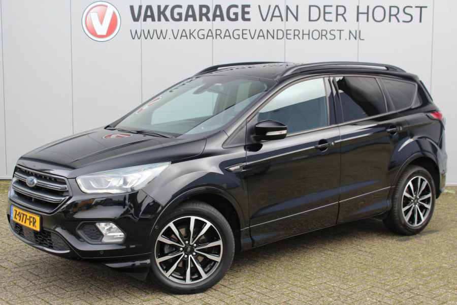 Ford Kuga 1.5-150pk EcoBoost ST-Line. Nette goed onderhouden wagen voor nog jaren rijplezier ! Trekgewicht 2.000kg ! Autm. airco dual, cruise control, stoel-, stuur- en voorraamverw., LM wielen, r/cd, navigatie, telefoonvoorb., pdc v+a etc.