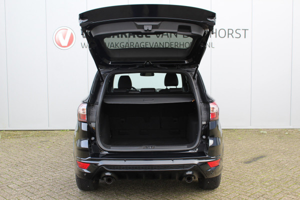 Ford Kuga 1.5-150pk EcoBoost ST-Line. Nette goed onderhouden wagen voor nog jaren rijplezier ! Trekgewicht 2.000kg ! Autm. airco dual, cruise control, stoel-, stuur- en voorraamverw., LM wielen, r/cd, navigatie, telefoonvoorb., pdc v+a etc.