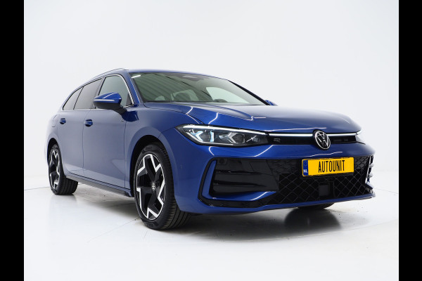 Volkswagen Passat Variant 1.5 eHybrid R-Line Black | 5 Jaar Garantie | Leder | Stoelventilatie | Trekhaak | Massage | 360 | HUD | Keyless