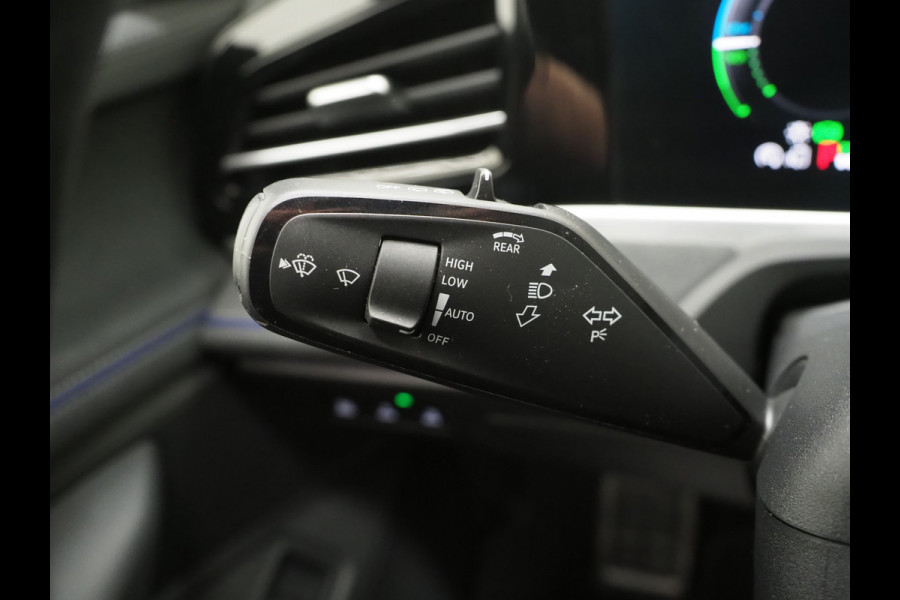 Volkswagen Passat Variant 1.5 eHybrid R-Line Black | 5 Jaar Garantie | Leder | Stoelventilatie | Trekhaak | Massage | 360 | HUD | Keyless