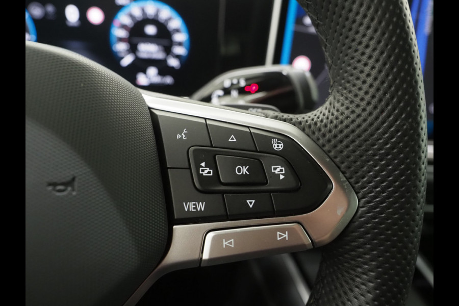 Volkswagen Passat Variant 1.5 eHybrid R-Line Black | 5 Jaar Garantie | Leder | Stoelventilatie | Trekhaak | Massage | 360 | HUD | Keyless